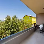 Apartamento Neda *
